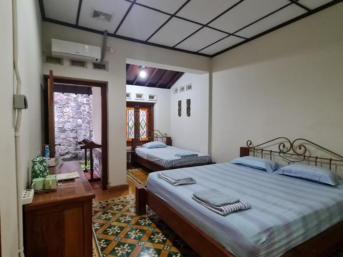 Omah Pitoe Yogya Homestay Yogyakarta Exterior foto