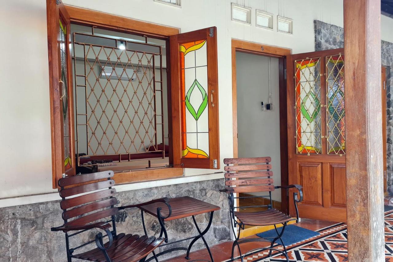 Omah Pitoe Yogya Homestay Yogyakarta Exterior foto