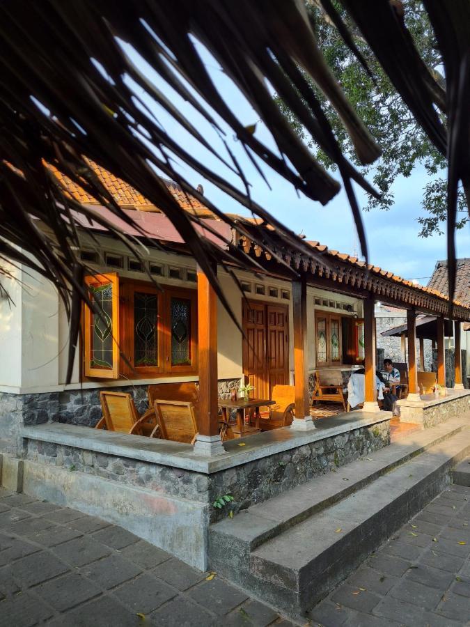 Omah Pitoe Yogya Homestay Yogyakarta Exterior foto