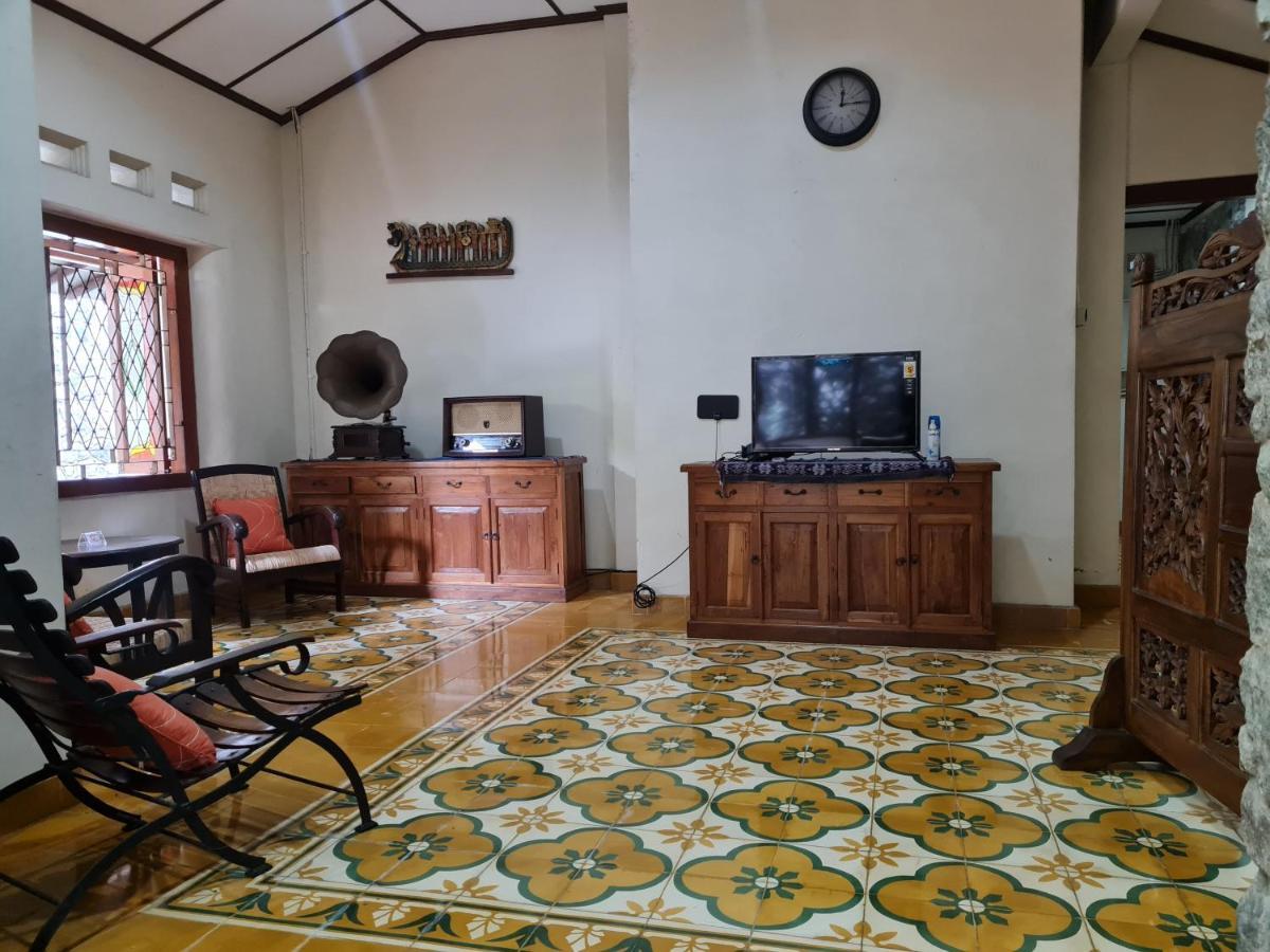 Omah Pitoe Yogya Homestay Yogyakarta Exterior foto