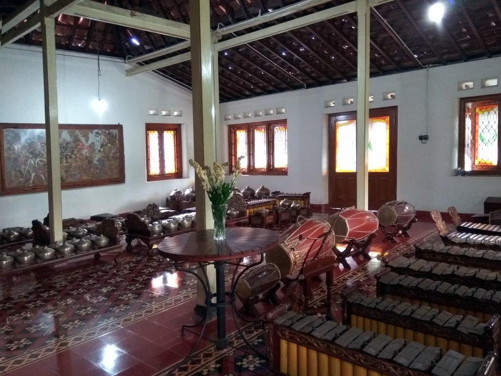 Omah Pitoe Yogya Homestay Yogyakarta Exterior foto