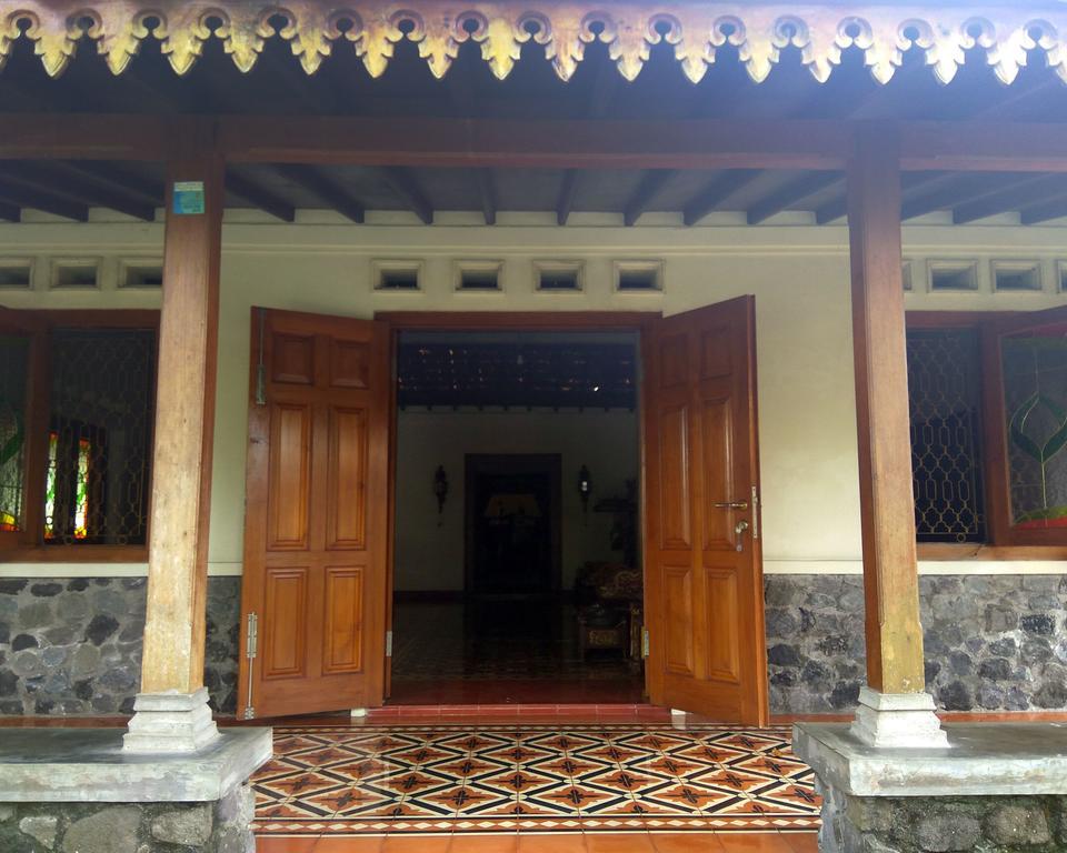 Omah Pitoe Yogya Homestay Yogyakarta Exterior foto