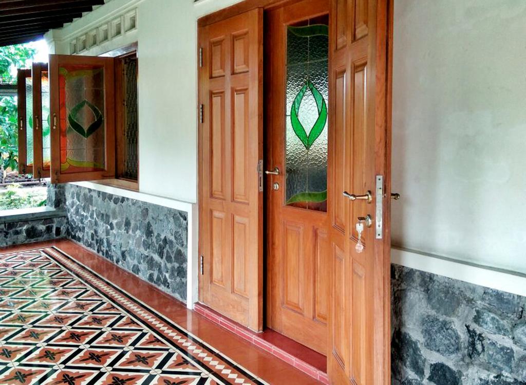 Omah Pitoe Yogya Homestay Yogyakarta Exterior foto