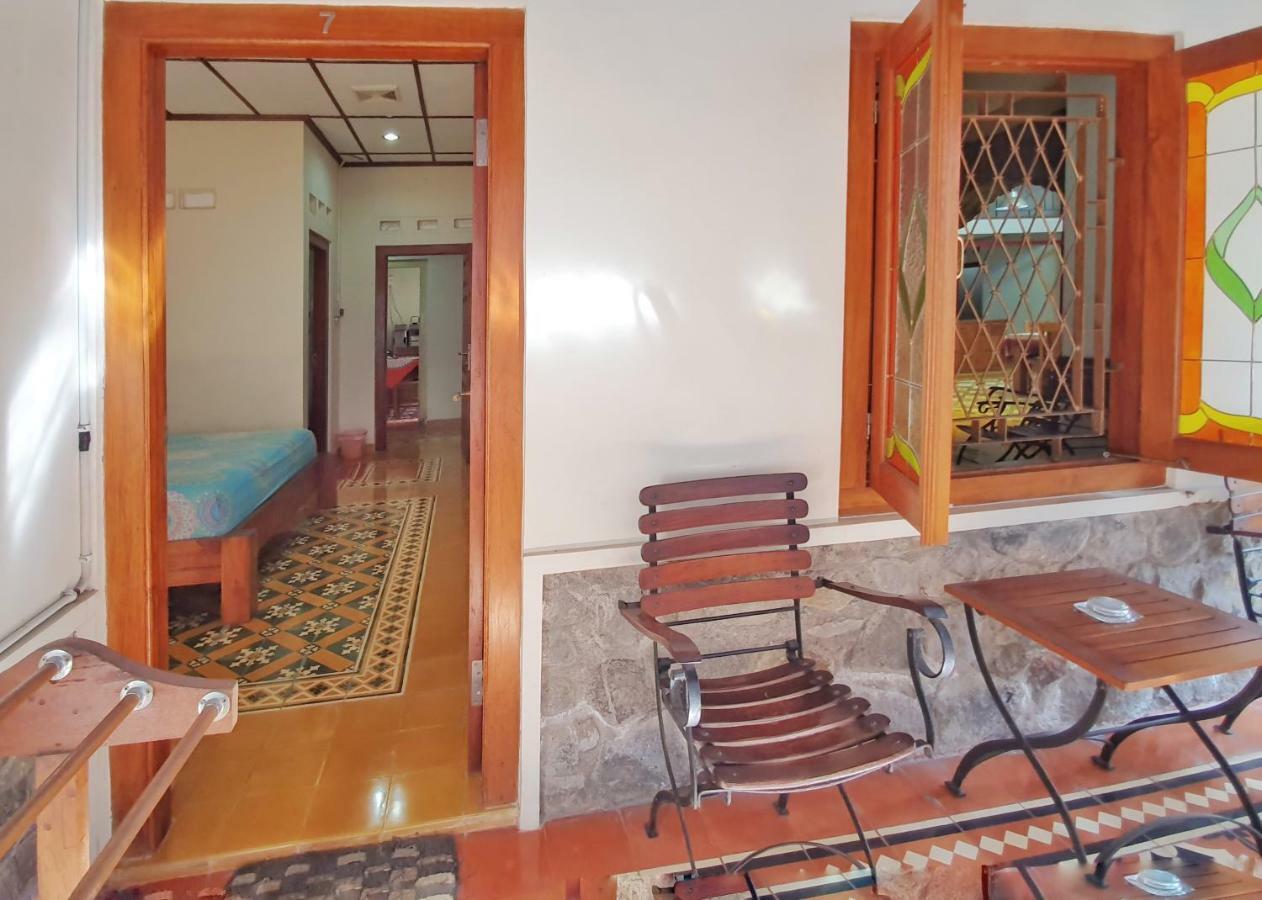 Omah Pitoe Yogya Homestay Yogyakarta Exterior foto