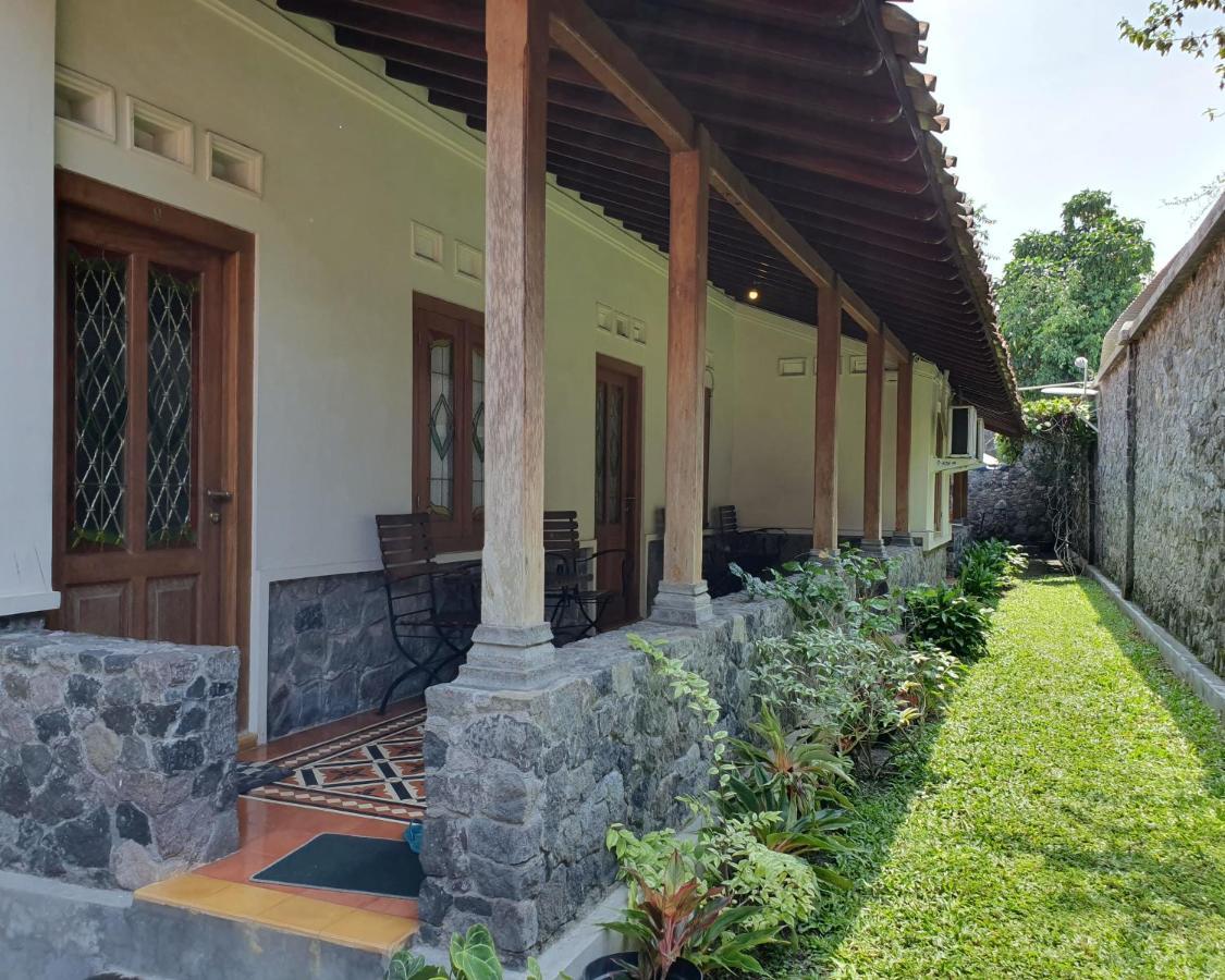 Omah Pitoe Yogya Homestay Yogyakarta Exterior foto